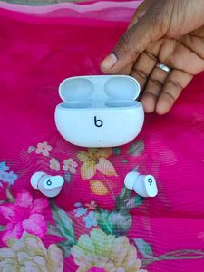 Beats Wireless Earbud Case