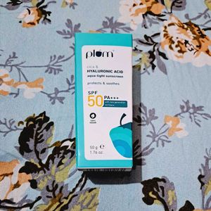 Plum Cica&amp;Hyaluronic Aqua-Light SPF50 Sunscreen