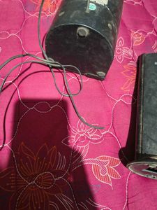 5 Pis Get 1 Free Speaker Good And Running Conditio
