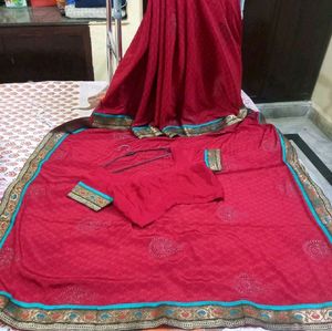 ❤️pretty red Saree. now available in coins