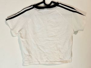 Savana Cute Bow Graphic Cropped Top