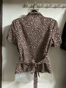 Brown Floral Print Short Sleeve Button-Up Blouse