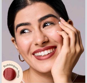 Mamaearth Moisture Matte Longstay Lipstick - 05 Bu