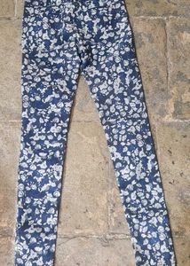 H &amp; M Floral Skinny Jeans