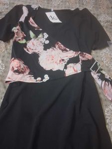 Chic Black Floral Print Dress