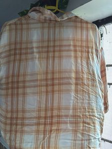Casual Plaid Button-Up Shirt