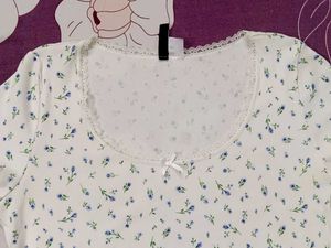 H&amp;M Cute Floral Crop Top