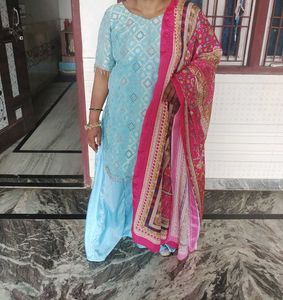 Kurta Set with Dupatta kaliyo plaper