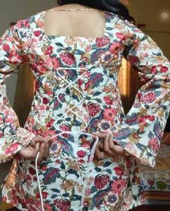 🌺New Floral print short Corset Kurti