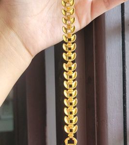 anti tarnish Elegant Gold Bracelet