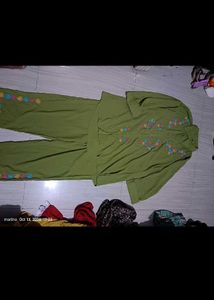 Green Embroidered co-oard Set