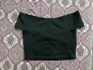 Chic Off-Shoulder Ribbed Crop Top