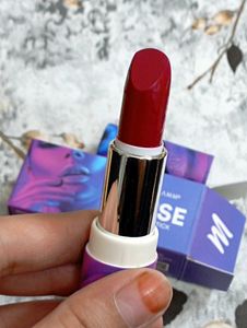 Pose HD Lipstick Red Shade