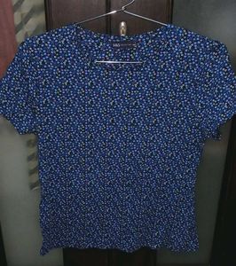 Chic Blue Floral Print Top