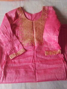 Beautiful Pink Kurta with Gold Embroidery 💕