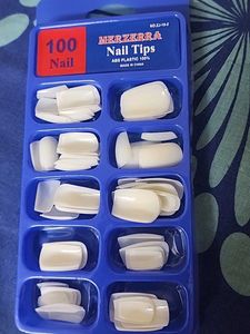 Set Of Artificial Nail Tips