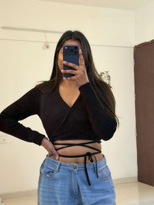 Black Wrap Tie-Up Crop Top
