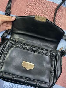 Chic Quilted Black Crossbody Bag