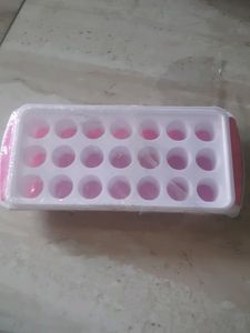 Ice Cube Maker