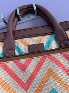 Zouk Laptop Bag