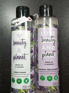 Love Beauty & Planet Shampoo & Conditioner Set