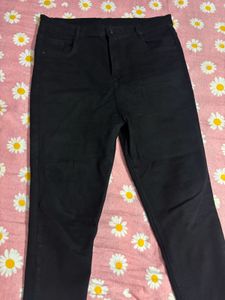 Classic Black Skinny Fit Jeans