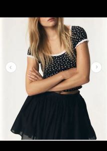 H&amp;M Floral Print Cropped Top with Lace Trim