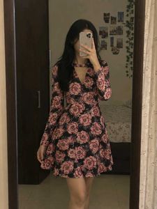 HOLLISTER Floral Cutout Neck Mini Dress