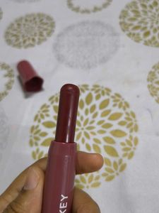 Dot &amp; Key meltie lipbalm shade berry crumble
