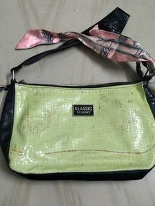 Classic Fashions Shoulder Bag