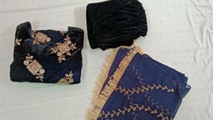 Last Offer 799🎉Velvet Kadhai Suit With Dupatta🎉