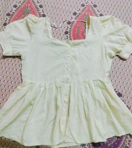 Sweetheart Neck Puff Sleeve Top