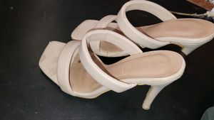 Heels - (5000 coins)
