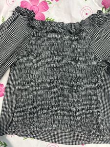 Gingham Off-Shoulder Ruffle Top 32,34
