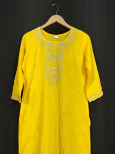 Women Yellow Kurti With Dupatta