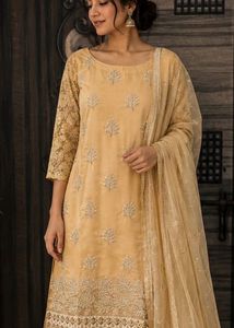 Elegant Kurta With Dupatta