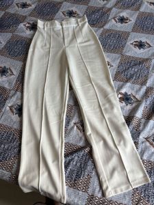 Chic White Wide-Leg Trousers