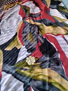 "Discount Offer"Printed Saree With Blouse