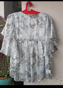 Flowy Floral Print Top