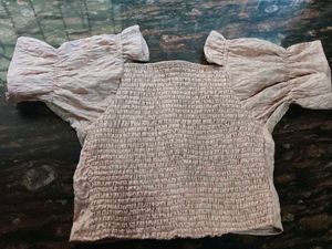 Cute Detailed Baby Pink Top🩷