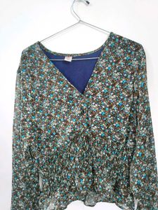 Floral Print V-Neck Top