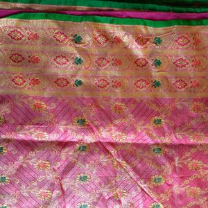 Elegant Pink Banarasi Silk Saree with Golden Zari