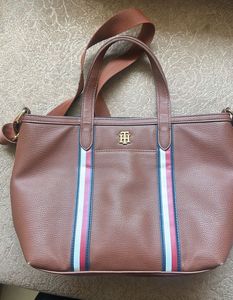 Smart Tommy Hilfiger Handbag