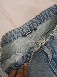 Distressed Wide Leg Jeans