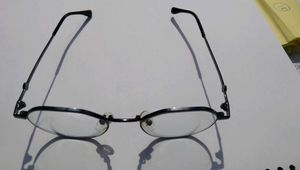 Stylish Black Round-Square Eyeglasses – Elegant &amp;
