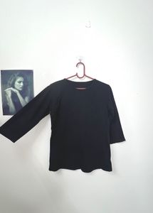 Classic Black 3/4 Sleeve Top