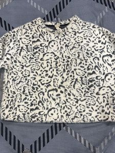 white abd black cheetah print sweatshirt
