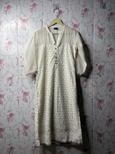 Elegant Cream Chikankari Kurta