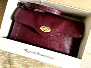 Gorgeous new PURE LEATHER Hand Bag + Sling Ba