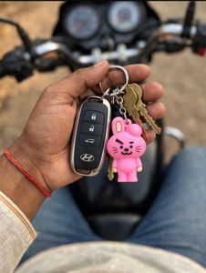 🧸✨ ASSORTED POP-CULTURE 3D SILICONE KEYCHAINS 24